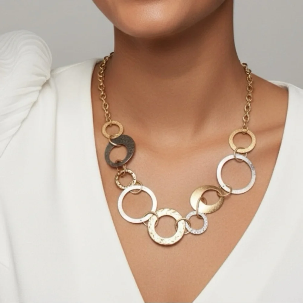 Chic Gold and‎ Silver Charcoal Link Jewelry Set W/ Glitter accent
